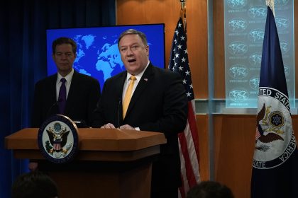 Pompeo verurteilt China und Nordkorea wegen Missachtung der Religionsfreiheit: „Werden nicht als Zuschauer dabei sein“