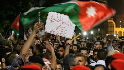 Soziale Proteste in Jordanien führen zum Sturz der Regierung