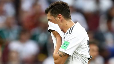„Hände weg von Özil!“ – Hamann spricht von „Hetzjagd“ auf Mesut Özil