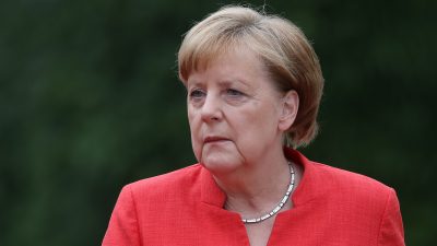 Merkel sagt Unterstützung bei Flüchtlingsversorgung im Libanon zu