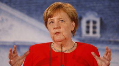 Bürgerdialog in Jena: Kanzlerin Merkel stellt sich Fragen der Bürger