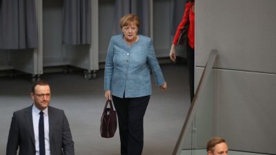 „Frau Dr. Merkel gehört vom Platz gestellt“ sagt ehemaliger Staatssekretär Willy Wimmer