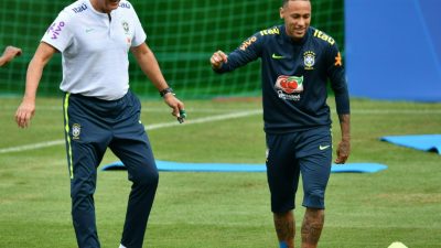 Neymar wieder im Training der Selecao