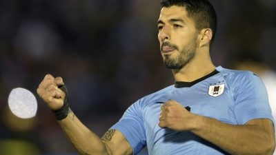 Suarez schießt Uruguays Minimalisten ins Achtelfinale