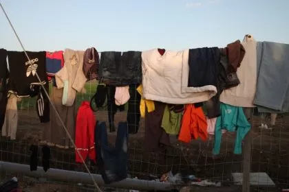 Abgeschobener und wieder eingereister Asylbewerber vergleicht Flüchtlingslager mit KZ