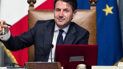 Italienische Abgeordnete sprechen Regierung Conte das Vertrauen aus