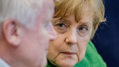 Merkel droht mit Rausschmiss Seehofers, sollte dieser im Alleingang handeln