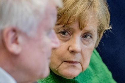 Merkel droht mit Rausschmiss Seehofers, sollte dieser im Alleingang handeln