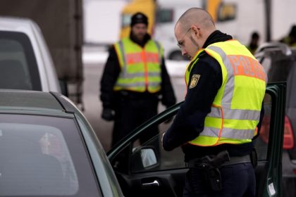 Deutsche Grenze in Bayern: Rumänischer Kinderschänder wollte einreisen – Polizei setzt Europa-Haftbefehl in Vollzug