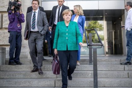 Flüchtlingspolitik: Zerbricht die große Koalition schon nach knapp 100 Tagen?