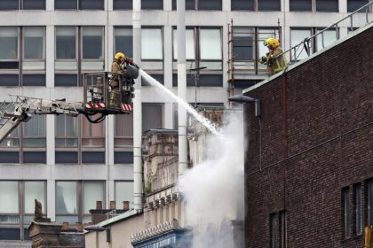 Großbrand in berühmter Kunsthochschule im schottischen Glasgow