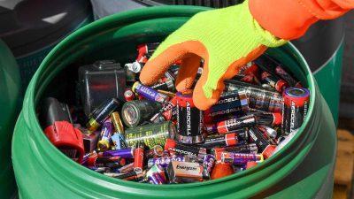 400 Jahre Lebensdauer: Studentin erfindet „versehentlich“ Super-Batterie