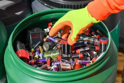 400 Jahre Lebensdauer: Studentin erfindet “versehentlich” Super-Batterie