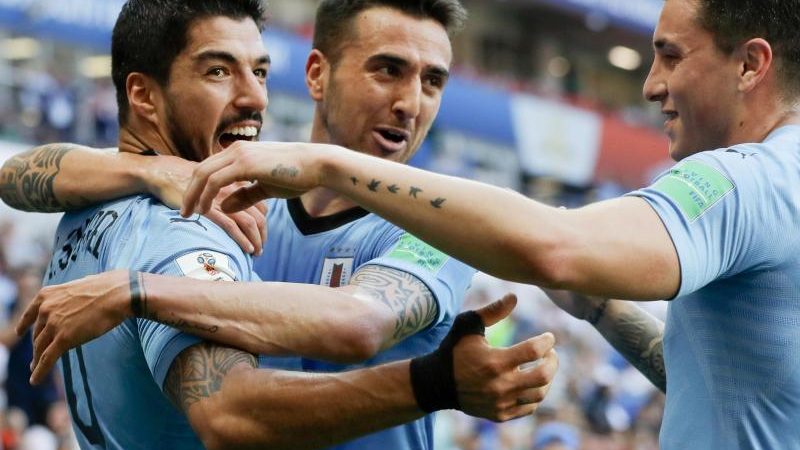 Suárez führt Uruguay ins Achtelfinale