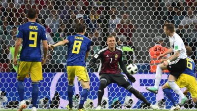 Deutschland nach 2:1 gegen Schweden wieder im WM-Rennen
