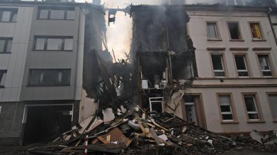Wohnhaus explodiert in Wuppertal – 24 Menschen verletzt