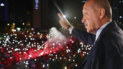 Der Sieg des Sultans: Die Türkei auf dem Weg in Erdoğans Kalifat