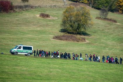 Ex-Verfassungsrichter: Migranten an Grenze zurückweisen “zwingend geboten”