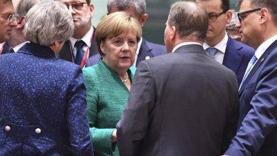 „Das ist mehr als wirkungsgleich“: Merkel sieht Seehofers Asyl-Forderungen als erfüllt an