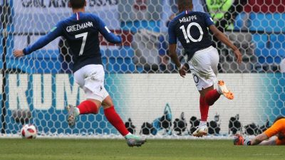 Frankreich nach 4:3 gegen Argentinien weiter