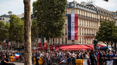 Frankreich senkt Steuern für Unternehmen und Bürger