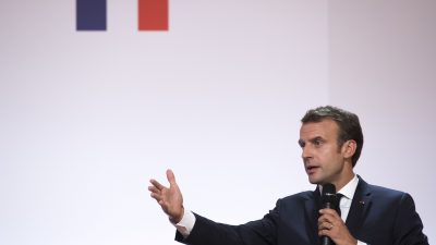 Frankreichs Präsident Macron: „Man kann nicht gleichzeitig Merkel und Orban unterstützen“