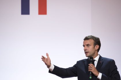 Frankreichs Präsident Macron: „Man kann nicht gleichzeitig Merkel und Orban unterstützen“