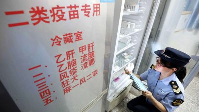 „Linie der menschlichen Ethik überschritten“: Peking kündigt nach neuem Impfskandal scharfe Sanktionen an