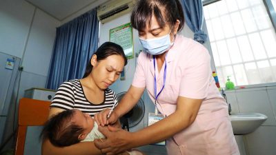 Minderwertiger Impfstoff für Kinder: China vertuscht den Skandal – Opfer erzürnt „diesmal vergeben wir nicht“