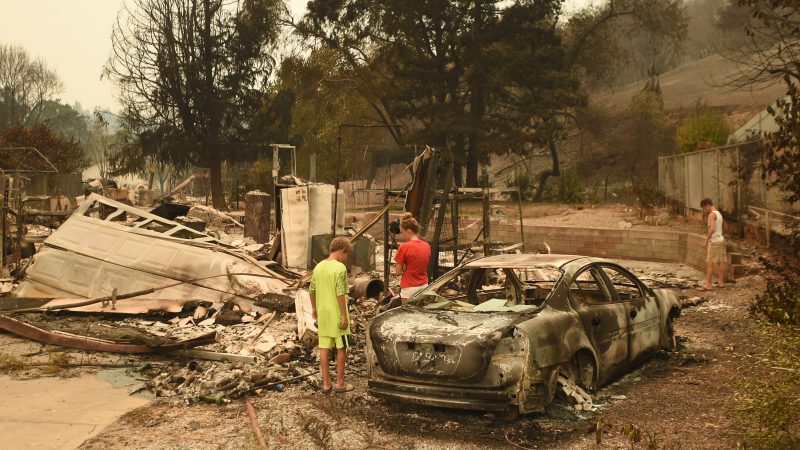 Heftige Waldbrände in Kalifornien – Feuer im Westen der USA breiten sich aus