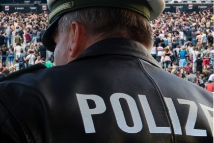 Vorsicht Festivals! – Rudelbildung, Rückzug, 110 – Polizei gibt Sicherheits-Tipps für den “Dschungel”