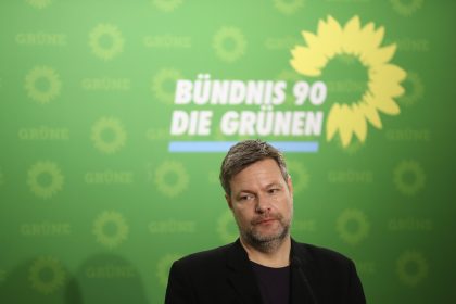 Grünen-Chef Habeck macht Seehofer mitverantwortlich für den Rückzug von Özil