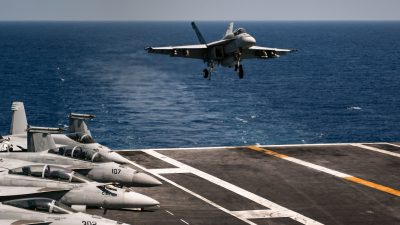 Nach mehreren UFO-Sichtungen von F18-Kampfpiloten bestätigte die US-Navy offiziell die Untersuchung der Fälle.
