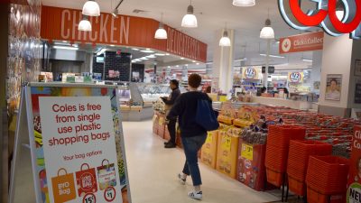 Plastiktütenverbot in Australien: Kunden lassen Wut an Supermarktpersonal aus