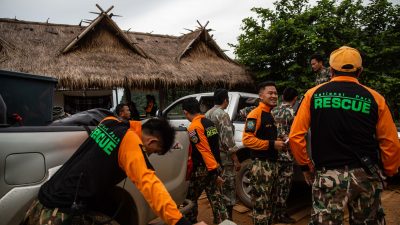 Thailändische Höhle: Soll ein Tauch-Versuch gewagt werden oder lieber nicht?