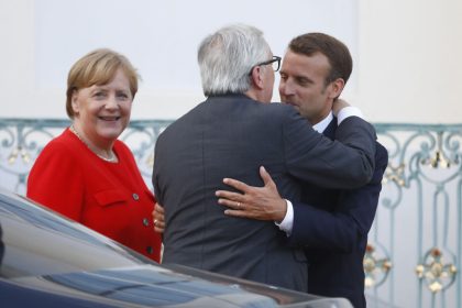 Wird die EU eine Diktatur? – EU hebelt nationale Parlamente aus – Merkel im Endspiel