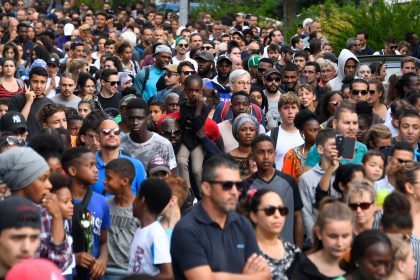 Frankreich: Rund tausend Menschen gehen nach Tötung von 22-Jährigem in Nantes auf die Straße