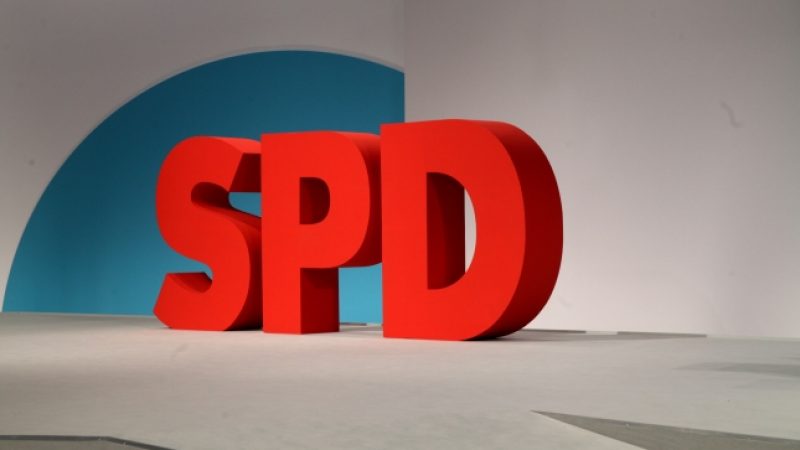 SPD stellt Seehofer als Innenminister infrage