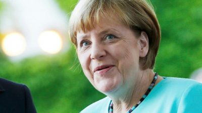 Merkel und Trump gratuliert Weltmeister Frankreich