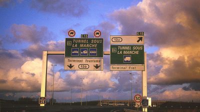 Verspätungen bis zu fünf Stunden: Hitze führt zu Problemen im Autozug Frankreich–Großbritannien