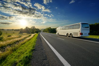 Lübeck: Busfahrer verhinderte Schlimmeres – Angriff im Linienbus – 14 Verletzte – Terroristischer Hintergrund nicht auszuschließen