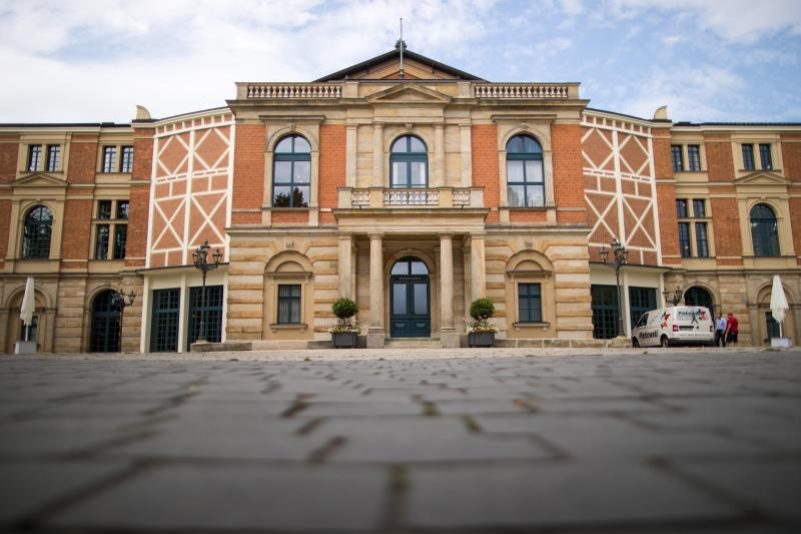 Bayreuther Festspiele werden mit viel Prominenz eröffnet