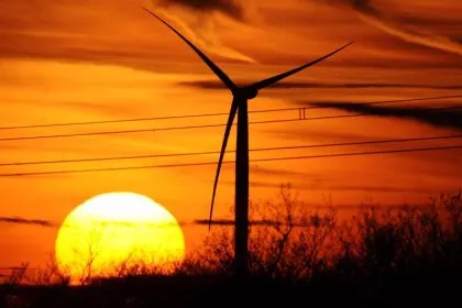 Windkraftanlagen-Geräusche vermindern REM-Schlaf