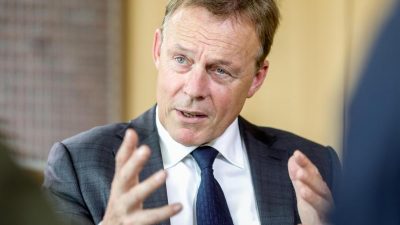 Oppermann kritisiert Äußerungen von Maaßen und CSU-Chef zu Chemnitz: Seehofer als Innenminister eine Fehlbesetzung
