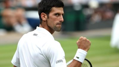 Djokovic zieht ins Wimbledon-Finale ein