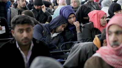 Syrer machen sich auf den Weg in die Heimat – Abu Mohammed würde aber lieber nach Europa fliehen