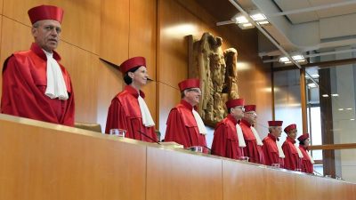 Prozess um Chemnitz-Mord: Verteidigung fordert Gesinnungsprüfung für Richter