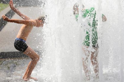 Bis zu 38 Grad: Deutschland schwitzt und schwitzt