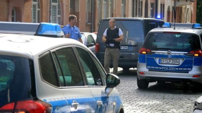 Erfurt: Großeinsatz in der Altstadt – Flüchtiger Messerstecher nach Warnschüssen überwältigt