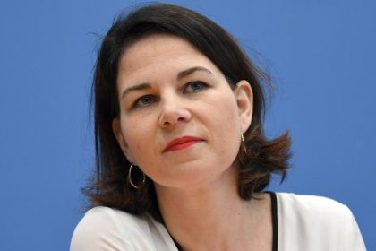 Baerbock bezeichnet AfD als „rechtsextreme Partei“ und gibt EVP Mitschuld am Erstarken „rechter Parteien“